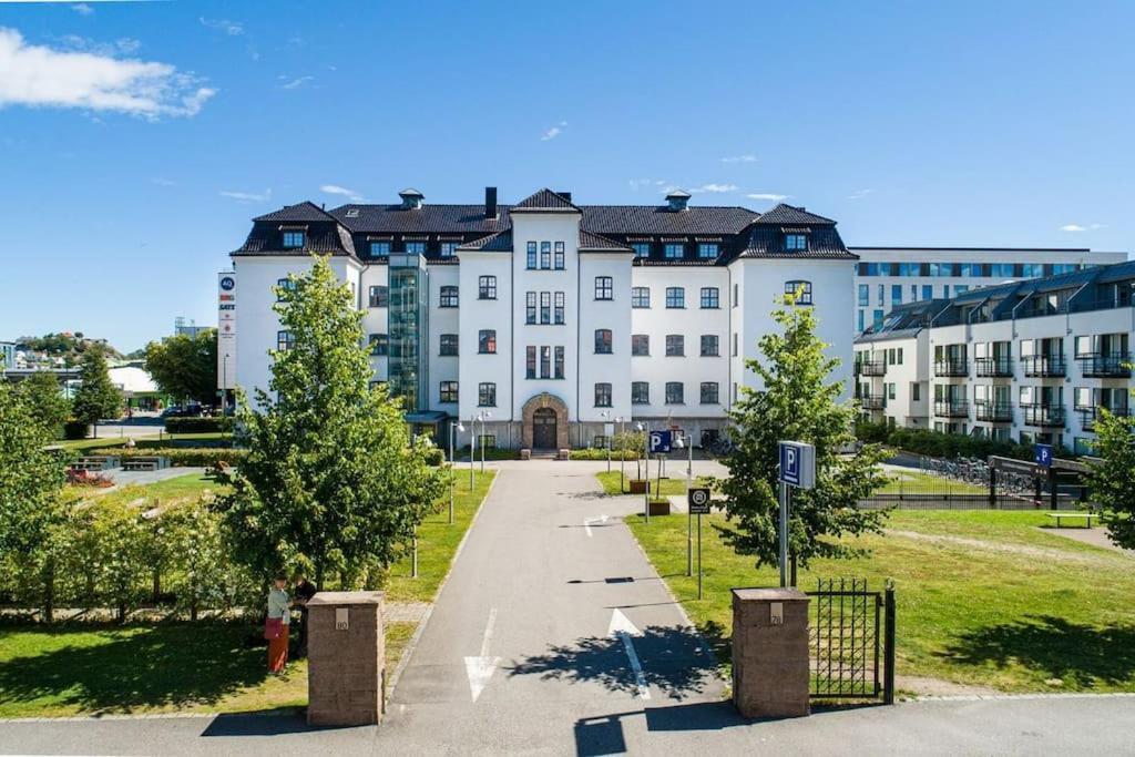 Appartement 1-Roms Toppleilighet Pa Tangen/Bystranda à Kristiansand Extérieur photo